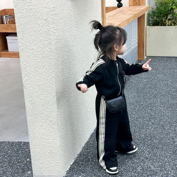 Girls Fashion Casual Sets Children Spring Autumn Sports Suits Kids Long-sleeved Jacket+Pants 2Pcs Outfits New Trend Clothes - Image 4